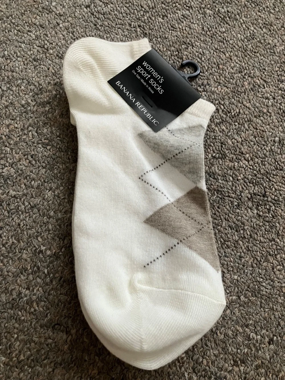 NWT: Women’s Socks (2 Pairs)